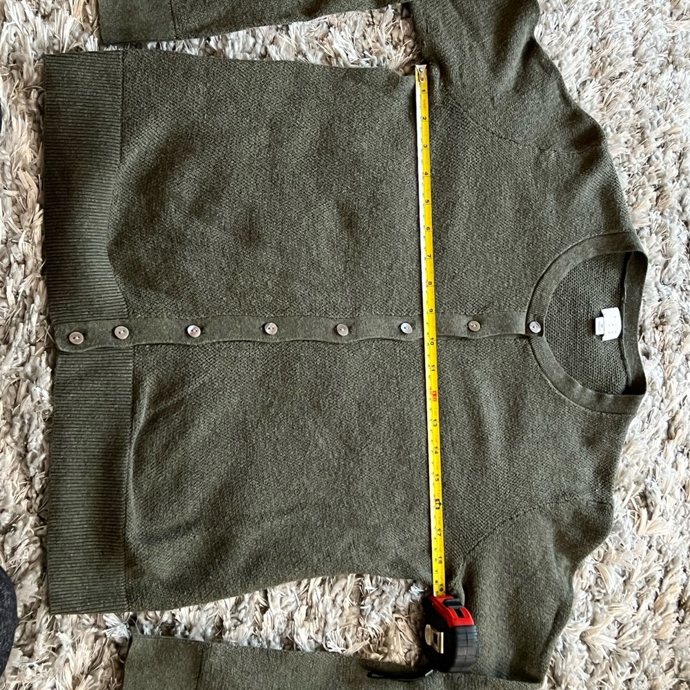 Cardigan - Picture 5 of 7